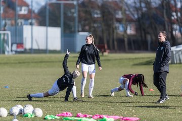 Bild 1 - F Rot Schwarz Kiel - SV Henstedt Ulzburg 2 : Ergebnis: 1:1